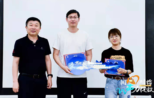 黄瓜视频
两位青年医师全国大赛再获奖