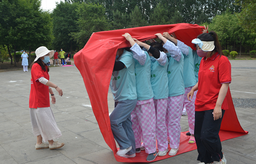 悦运动·心健康——黄瓜视频
举办第九届医患趣味运动会